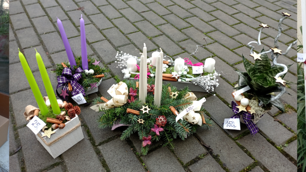 Vánoční věnečky, svícny, svíčky